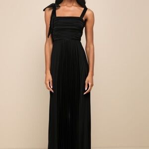 Lulus Gorgeous Purpose Black Satin Pleated Sleeveless Bow Maxi Dress - Size S